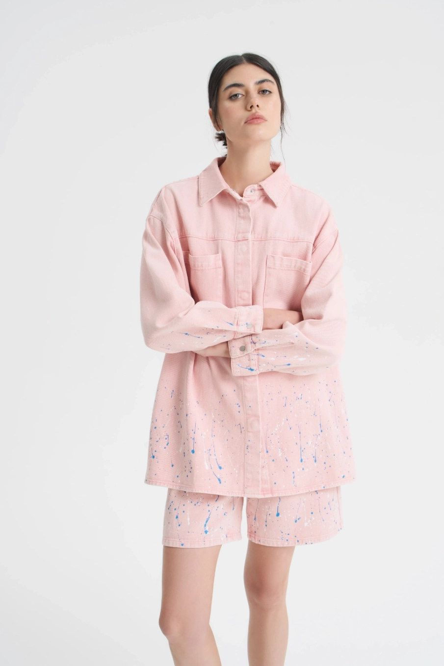 Рубашка джинсовая с принтом разбрызганной краски