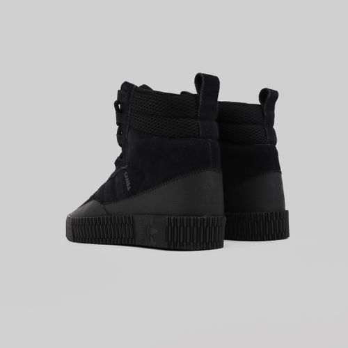 Ботинки женские Adidas Originals Samba Boots артикул:GZ8107 - купить в магазине Дайс