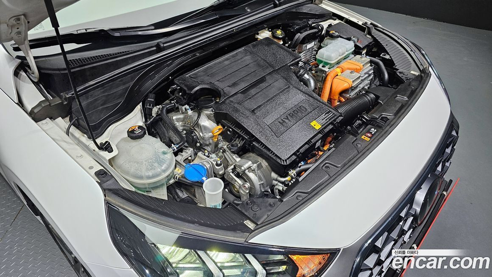 Hyundai The New Ionic Hybrid 1.6 HEV (06.2020)