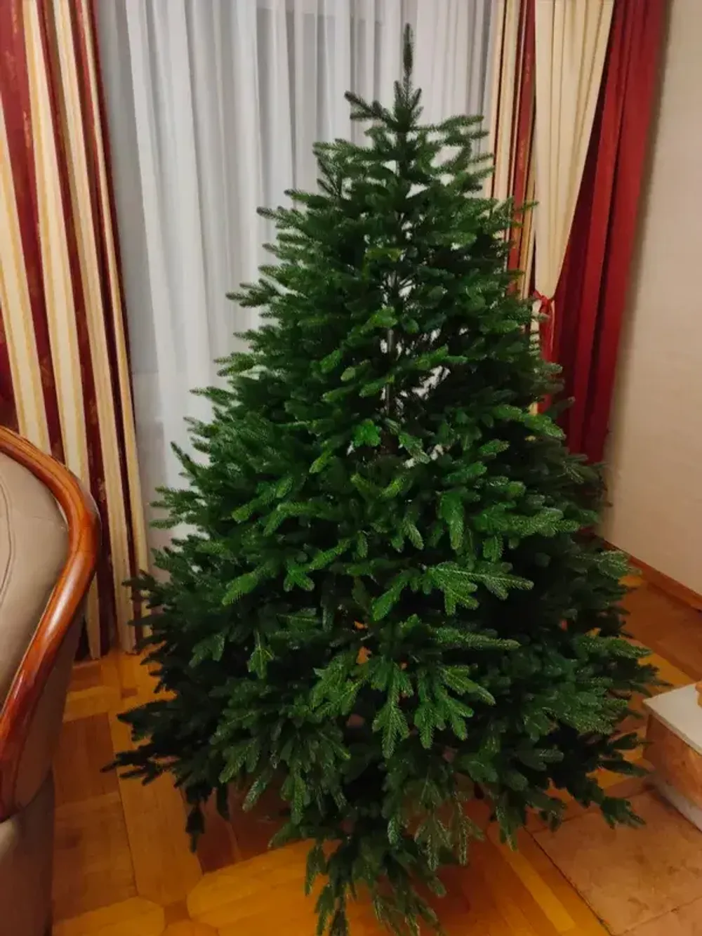 Ель искусственная «Лесная красавица» (Литая хвоя) от 1,2 м до 3 м