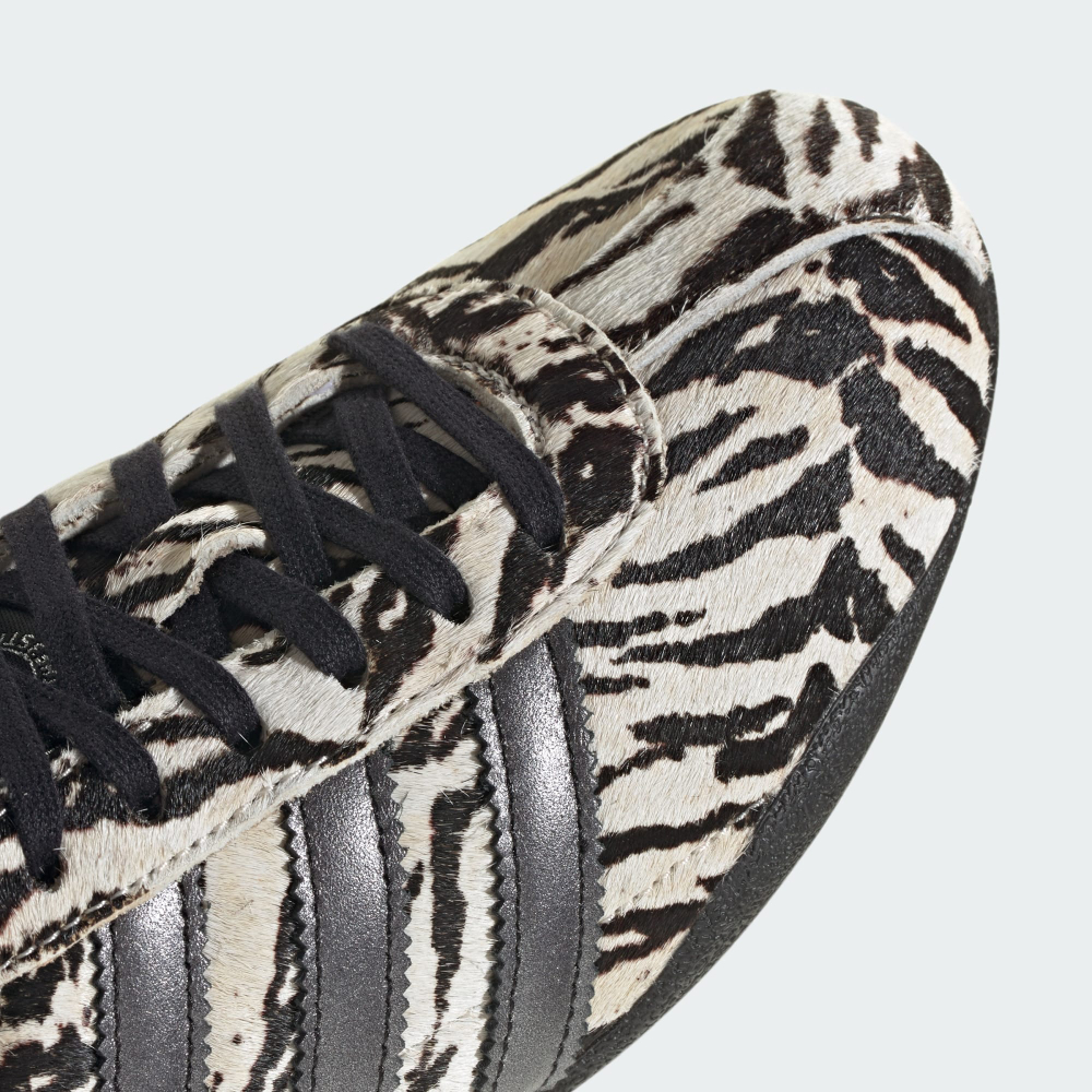 ADIDAS Кроссовки Zapatilla Tokyo с анималистическим принтом, белый/черный