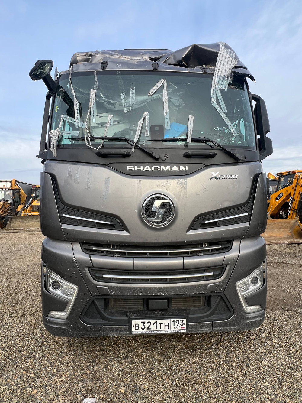 Shacman (Shaanxi) SX* 4x2 Седельный тягач SX4188YY381 (Дизельный, 12,5 л, 473 л.с., АТ)