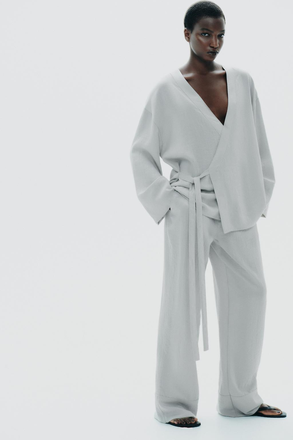 ZARA КИМОНО С БОКОВОЙ ЗАВЯЗКОЙ, ЖЕМЧУЖНЫЙ С МЕЛАНЖЕВЫМ ЭФФЕКТОМ