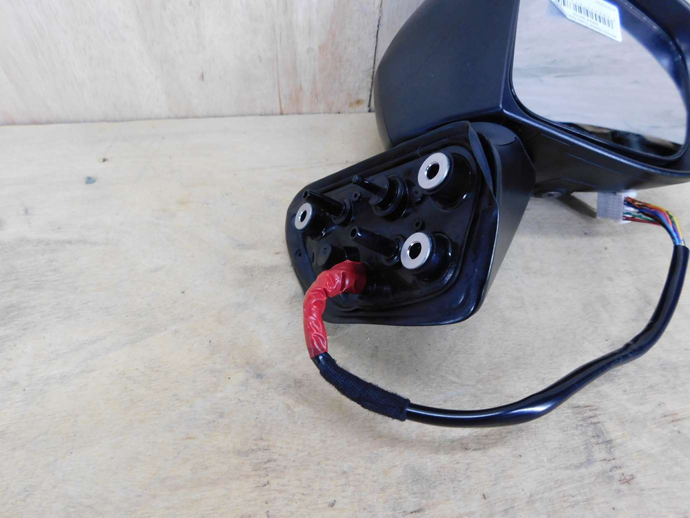 зеркало правое Toyota Tank Roomy M900A M910S