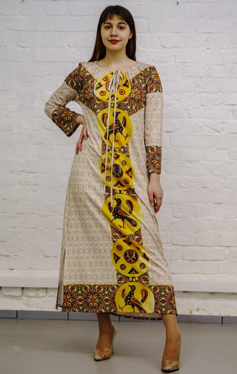 Платье "Райские птицы", по мотивам изображений птиц на золотых колтах, 12 век