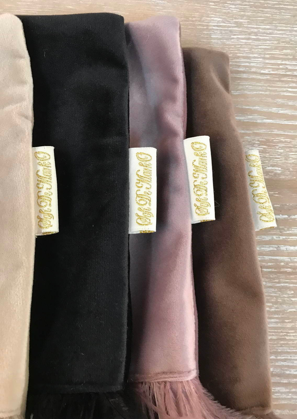 Наволочка 45х45 Sofi De MarkO Нефертити черная