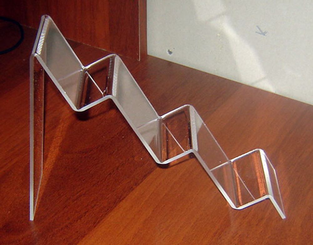 Подставка для чехлов 3-х ярусная акриловая