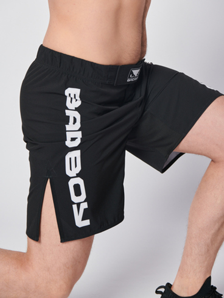 Шорты для MMA Bad Boy Pro Series 2.0 черный/белый