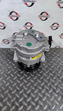 Компрессор кондиционера 11Q6-90040