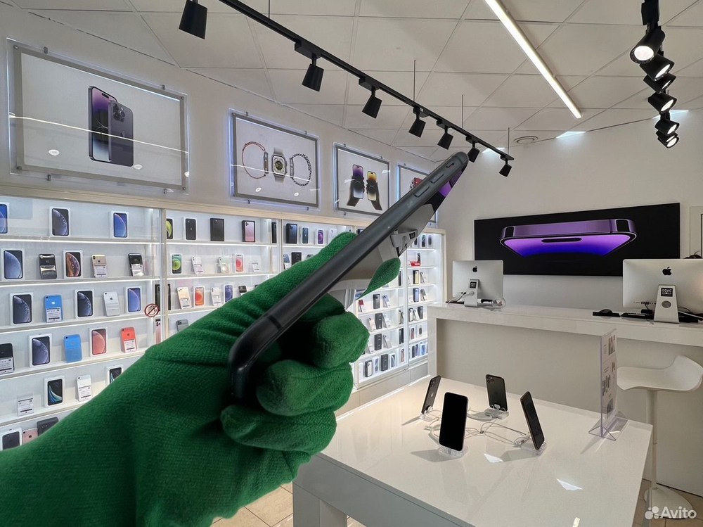 iPhone 11 256 ГБ б/у