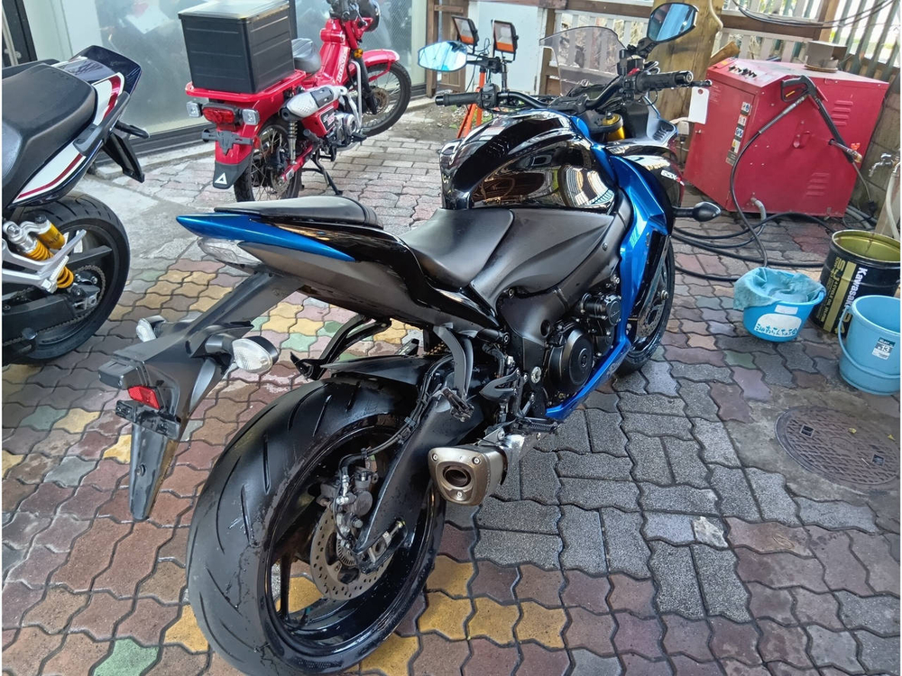 Suzuki GSX-S1000F 054721