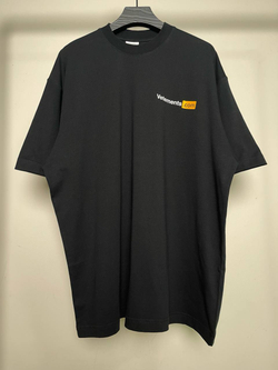 Футболка Vetements