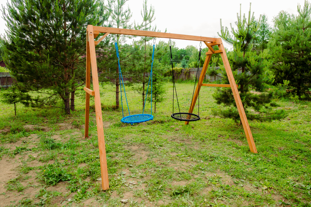 Деревянные качели с двумя качелями гнездо 60 см
