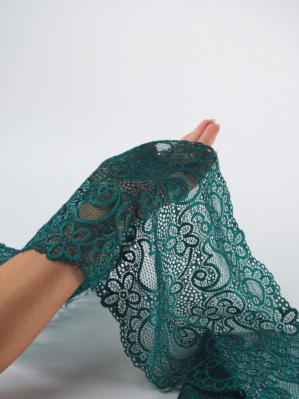 Эластичное кружево изумруд ширина 20 см
