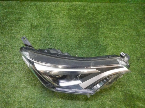Фара правая Toyota RAV4 4 CA40 (2015-2019) LED