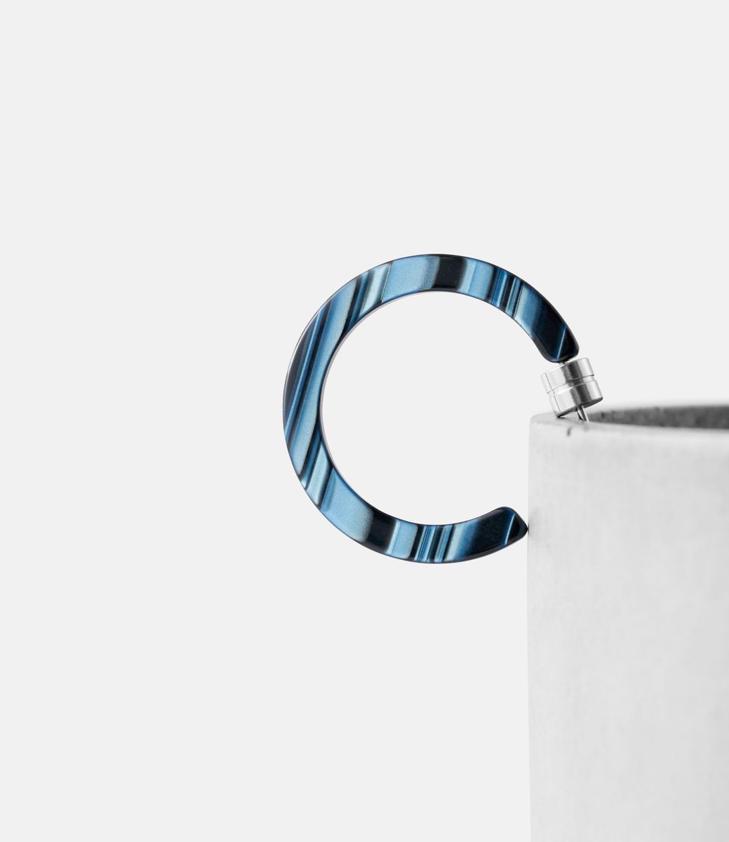 Machete Mini Hoops in Indigo — серьги из ацетата
