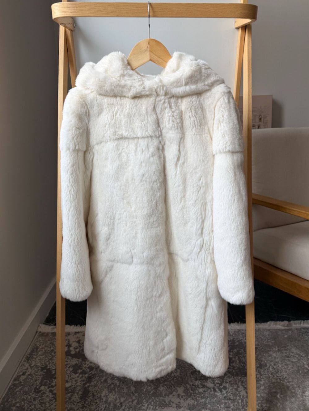 Натуральная шуба Yves Salomon, 140