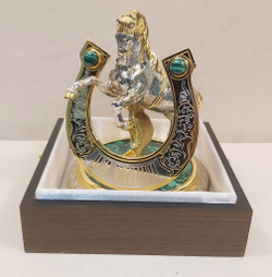 Конь с подковой "На удачу" (Златоуст) с малахитом