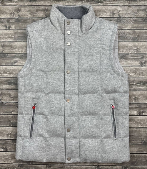 Пуховый жилет Kiton