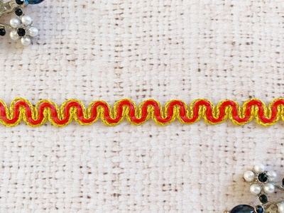 Тесьма вязаная отделочная с люрексом, ш. 1 см.