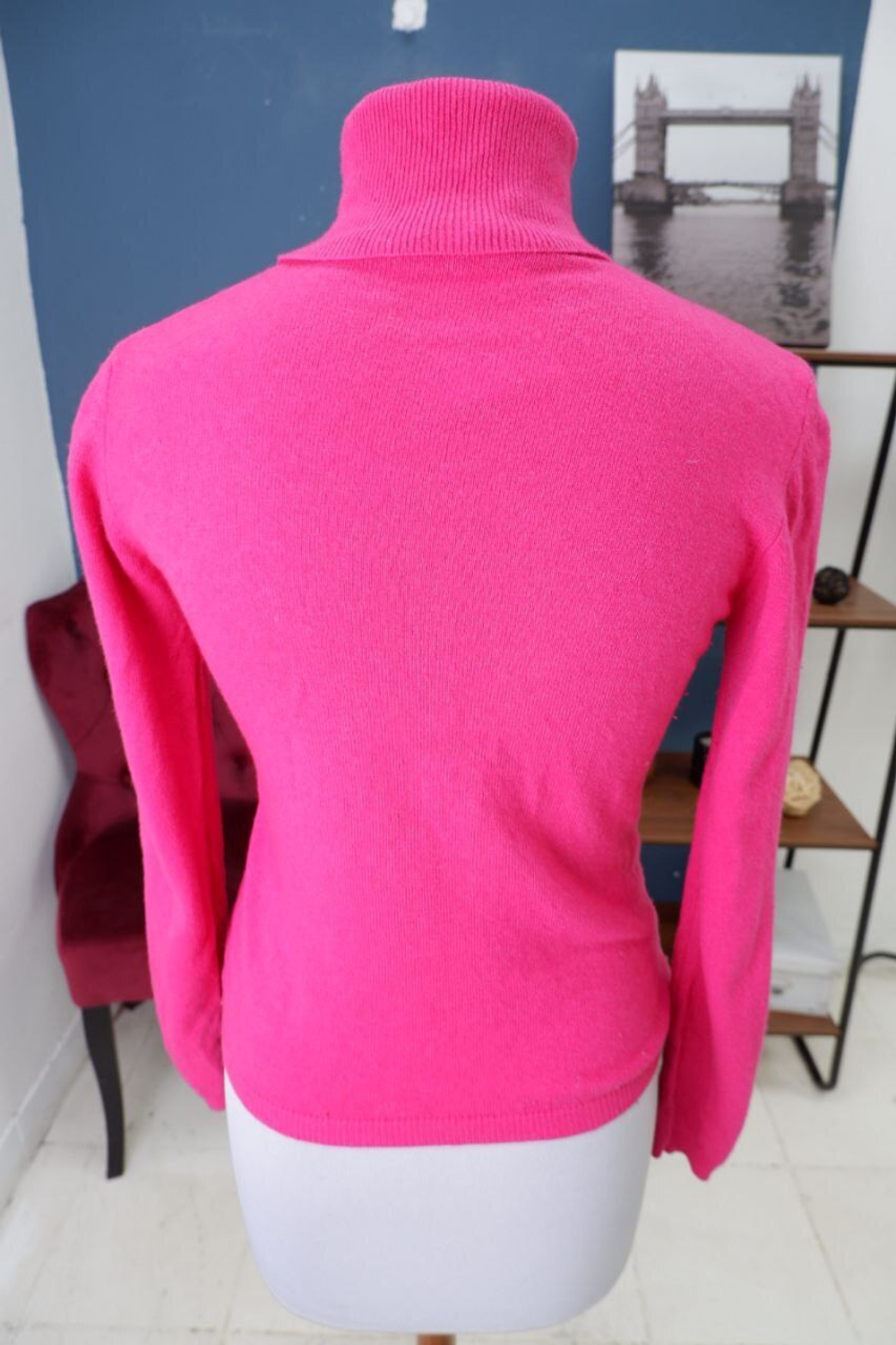 Свитер яркий 44 размер