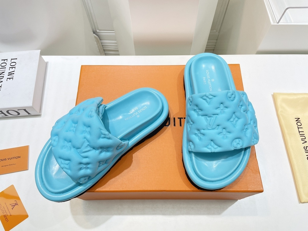 Louis Vuitton Pool Pillow Comfort Mule