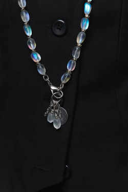 Сотуар цепи и опалы с монетой, оттенок серебро