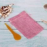 Массажер для зоны вокруг глаз Лопатка «Gua sha», цвет кораловый, в холщевом мешочке, 11,5*3см/20,4гр