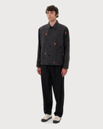 UNDERCOVER КУРТКА СЕРАЯ С ПРИНТОМ