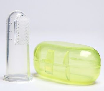 Зубная щётка детская, силиконовая, на палец, в контейнере, от 0 мес., цвет лайм