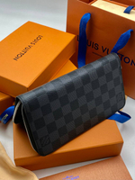 Клатч Louis Vuitton