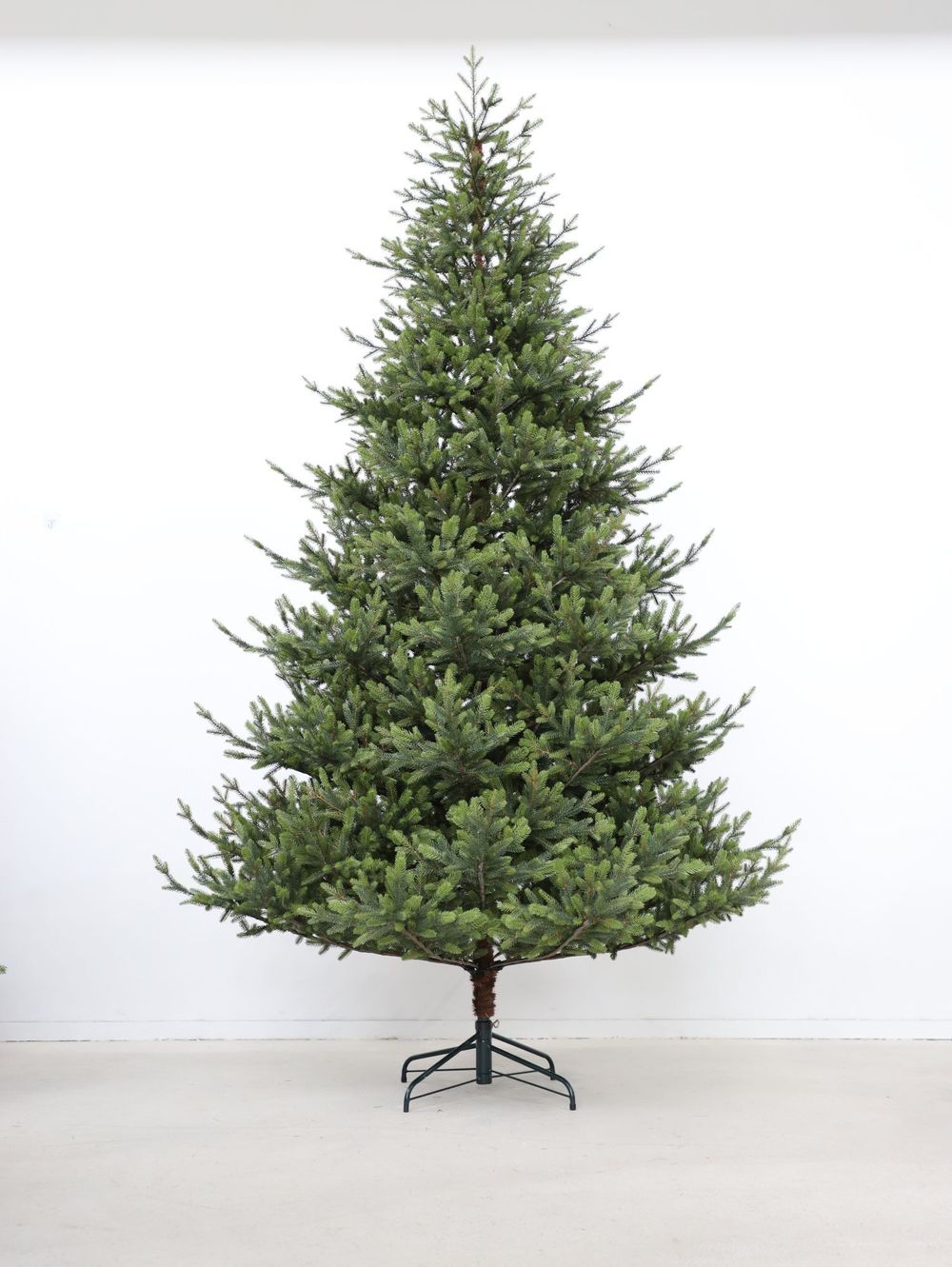 Ель искусственная «Eiffel» Эйфель (Литая хвоя) от 1,8 м до 2,7 м