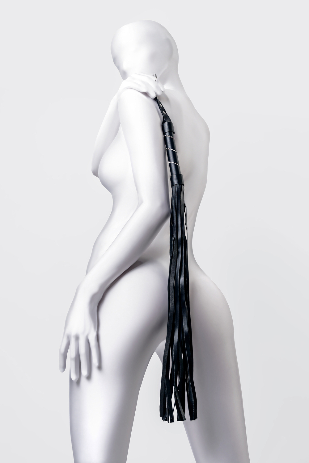 Флоггер Anonymo черный 64 см