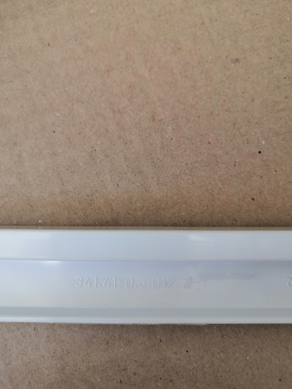 Обрамление полки для холодильников атлант.