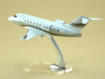 Модель самолета Challenger 604 (М1:72)