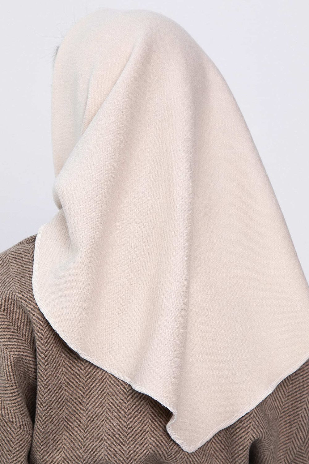 Косынка с завязками (молочная) КЗВ3-23М LT Collection