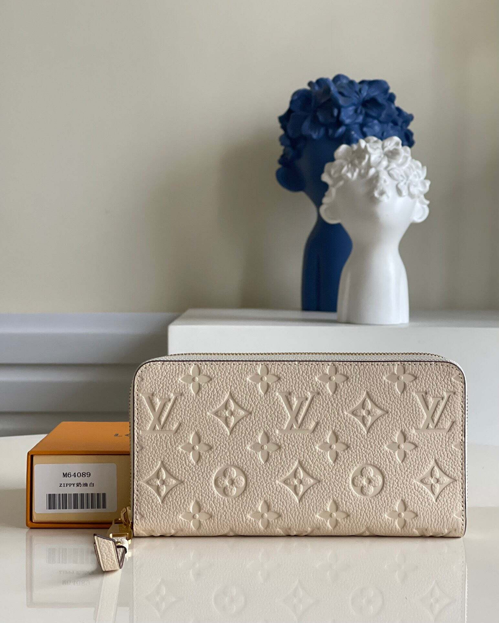 Louis Vuitton Zippy Wallet