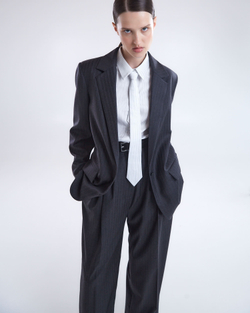 Брюки в полоску из шерсти Лоро Пиана темно-серый