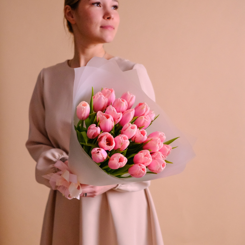Купить Букет 25 нежных тюльпанов Тиз Бутс #827