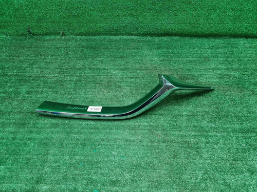 Молдинг решетки радиатора Mazda CX-5 2 (2017-2021)