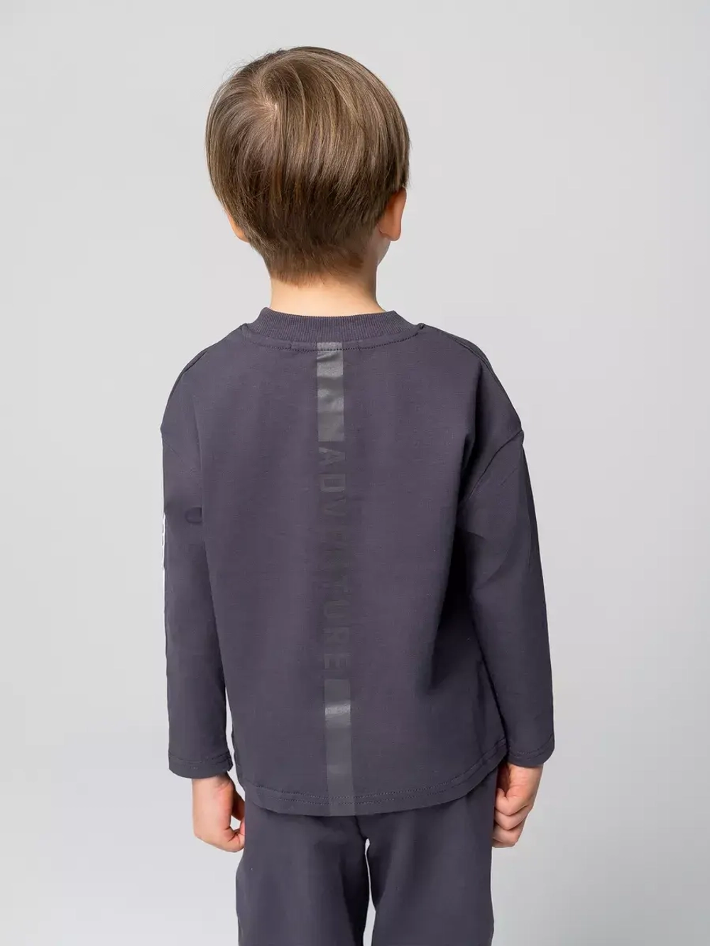 Спортивный костюм для мальчика в школу