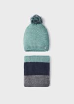 шапка с шарфом