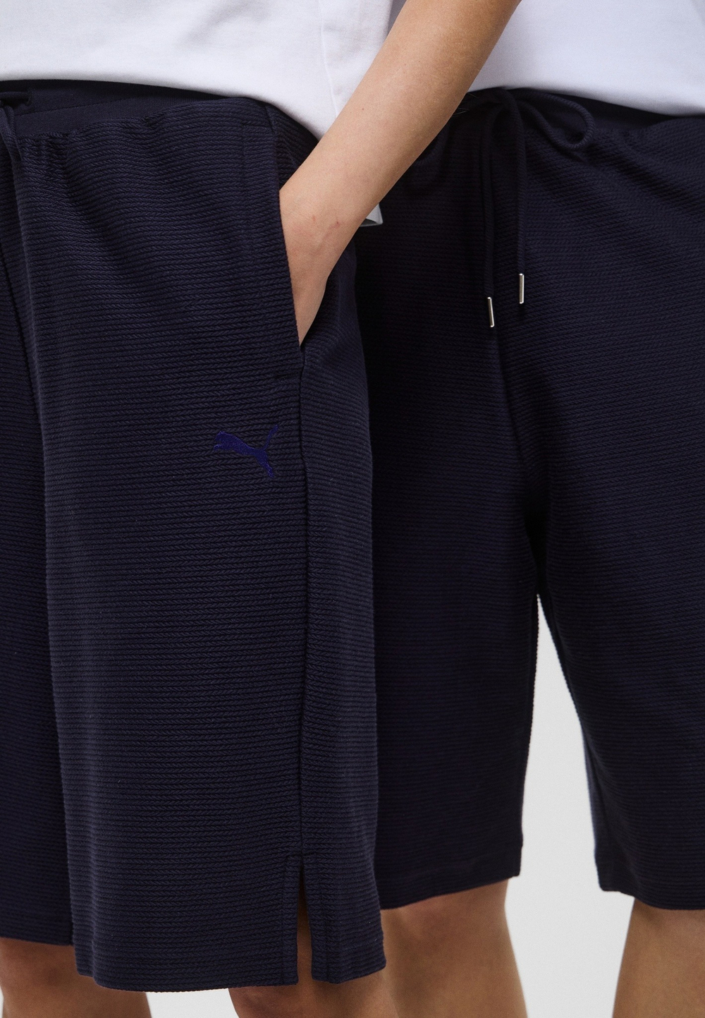 Шорты спортивные мужские PUMA PREMIUM ESS Jacquard Long Line Relaxed Shorts 11"