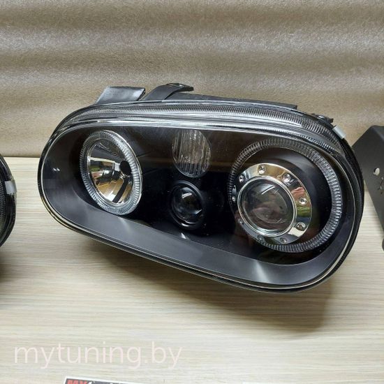 Передние фары VW Golf 4 angel eyes black