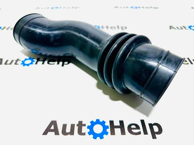 Патрубок воздушного фильтра R205-13-345A Mazda