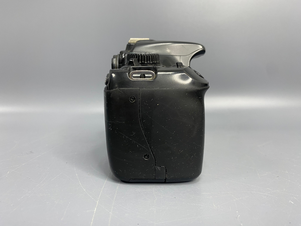 Canon 1100D Body 72.000 кадров