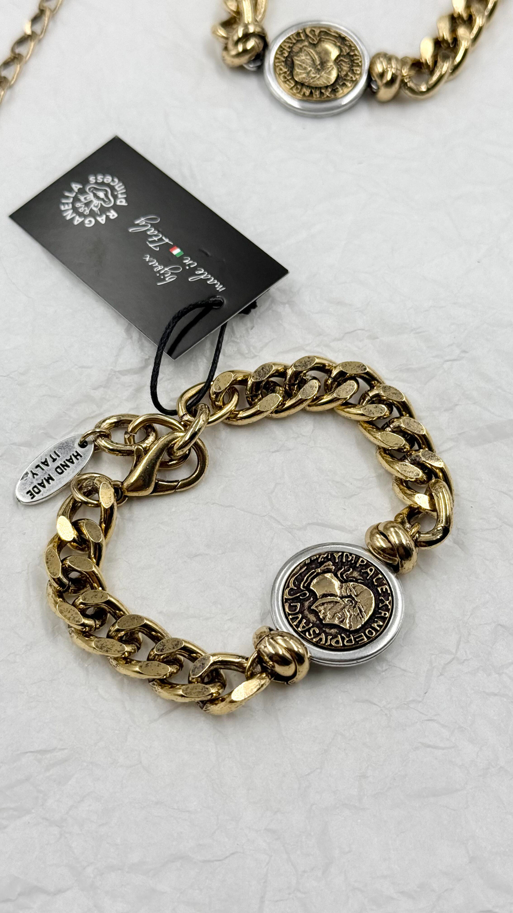 Браслет плоская золот.цепь с монетой с профилем римс.импер., оттенок золото с сер.кантом