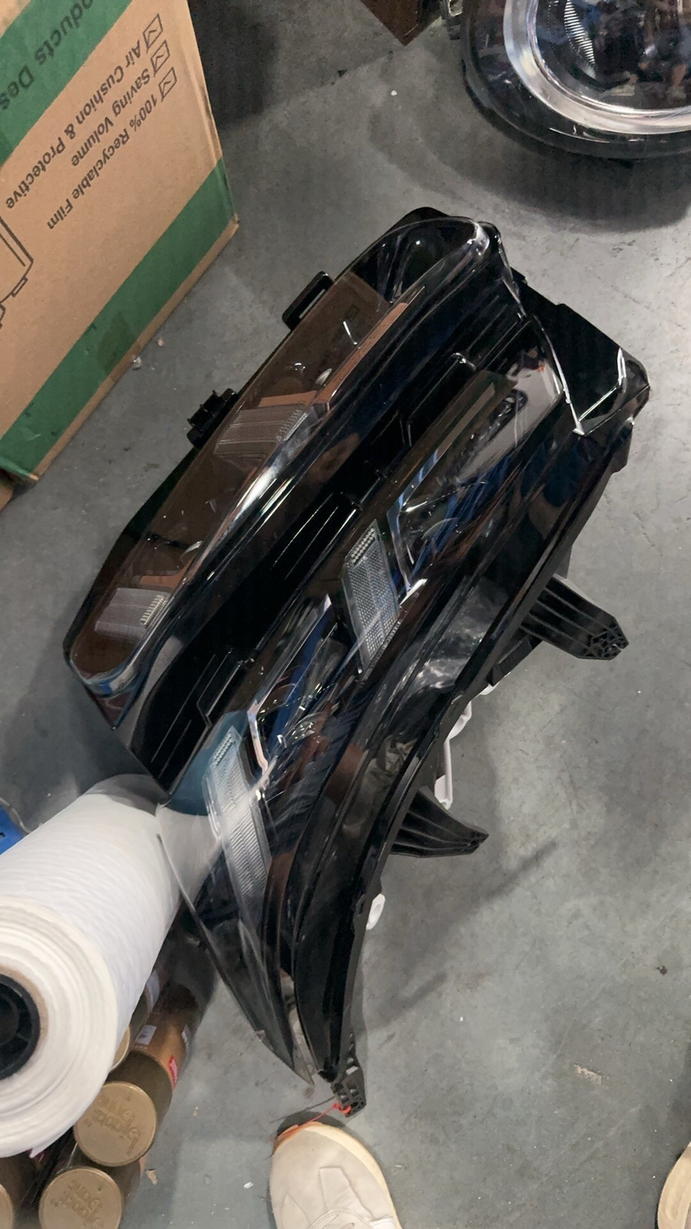 Оригинальная ксеноновая фара Ford Edge (американская версия)