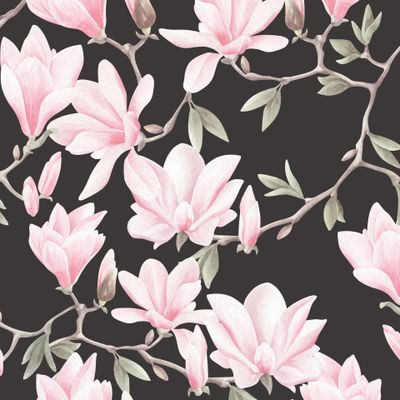 Акварельная магнолия на черном фоне.