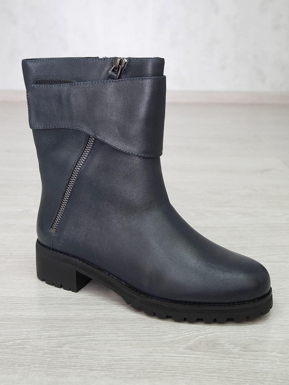 Полусапожки женские VARANESE T38-A12